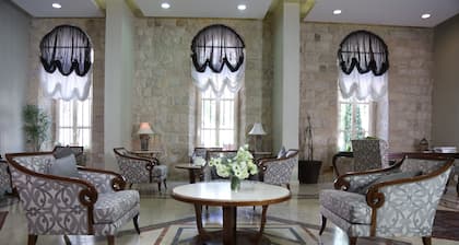 Grand Kadri Hotel
