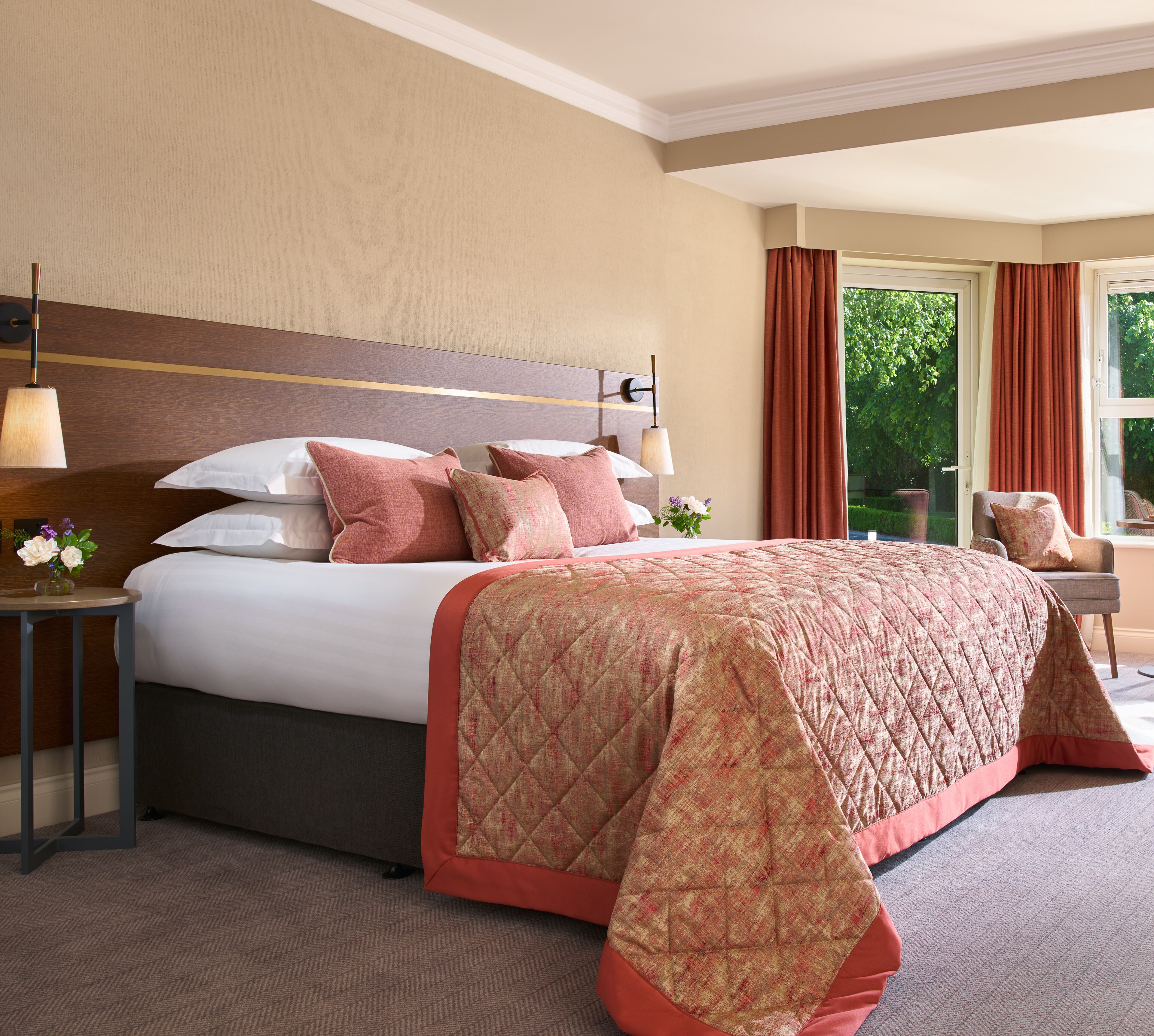 classic double room | 1 bedroom, premium bedding, in-room safe, desk