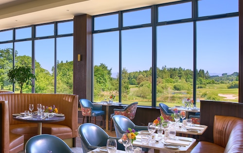 Tulfarris Hotel & Golf Resort