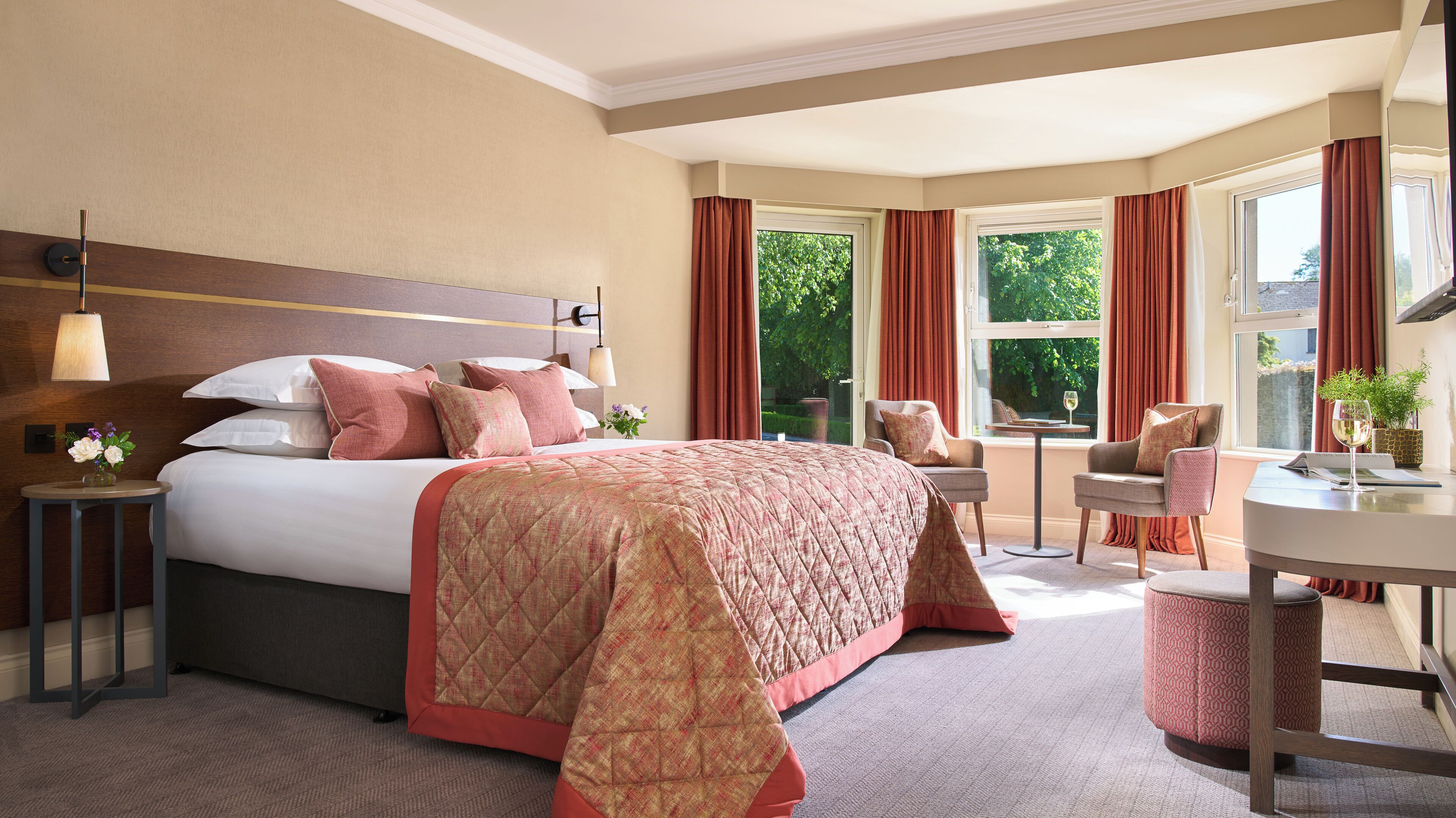 1 bedroom, premium bedding, in-room safe, desk