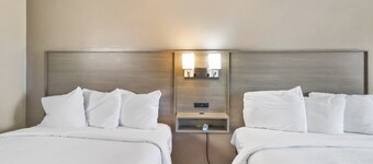 Red Roof Inn & Suites Fayetteville - Fort Bragg