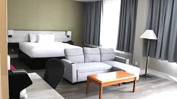 Suite, 1 cama de matrimonio grande, no fumadores | Escritorio, espacio para trabajar con un portátil, cortinas opacas