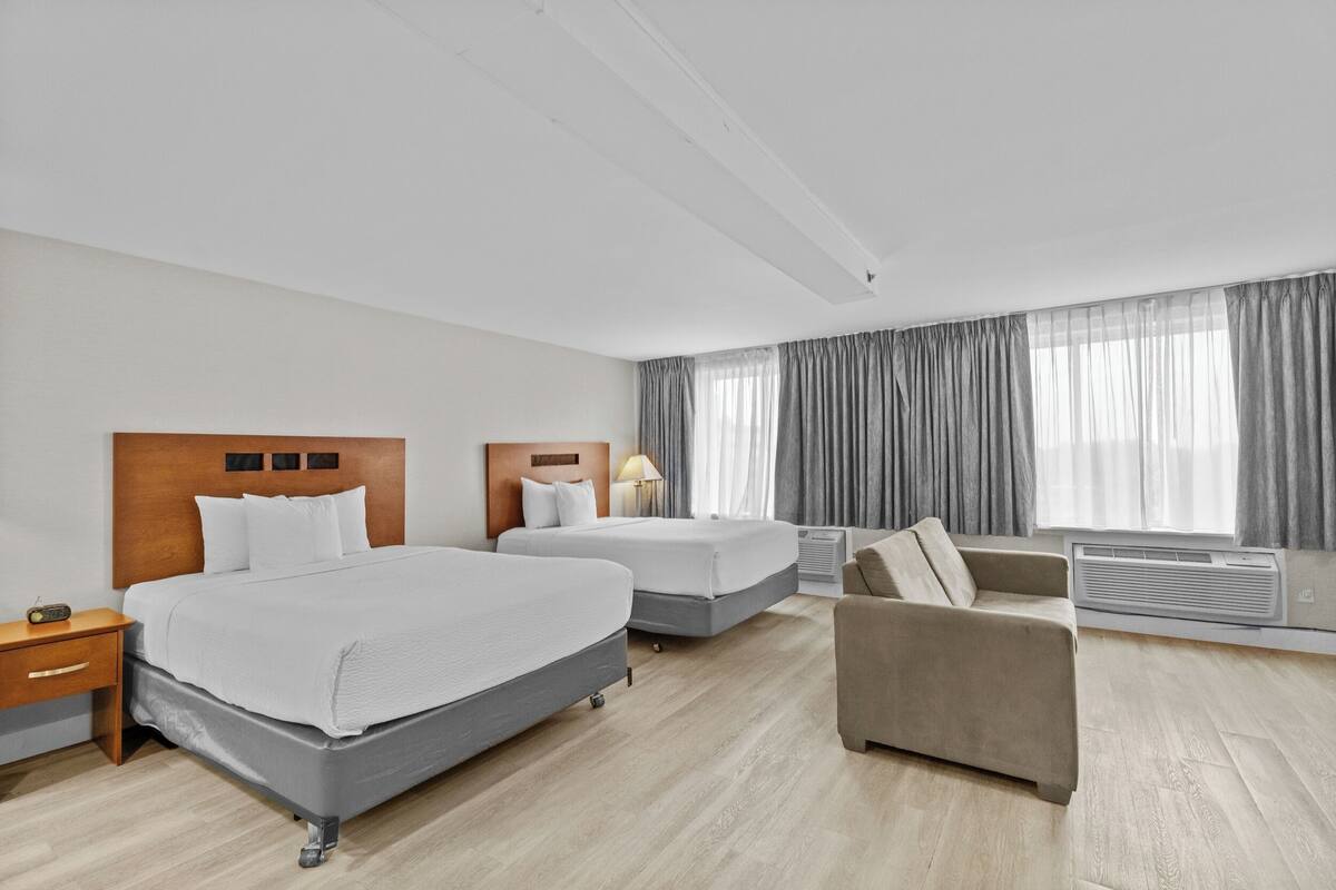 Suite, 2 Queen-Betten, Nichtraucher (Stair Access Only)
