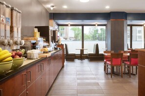 Desayuno buffet incluido todos los días