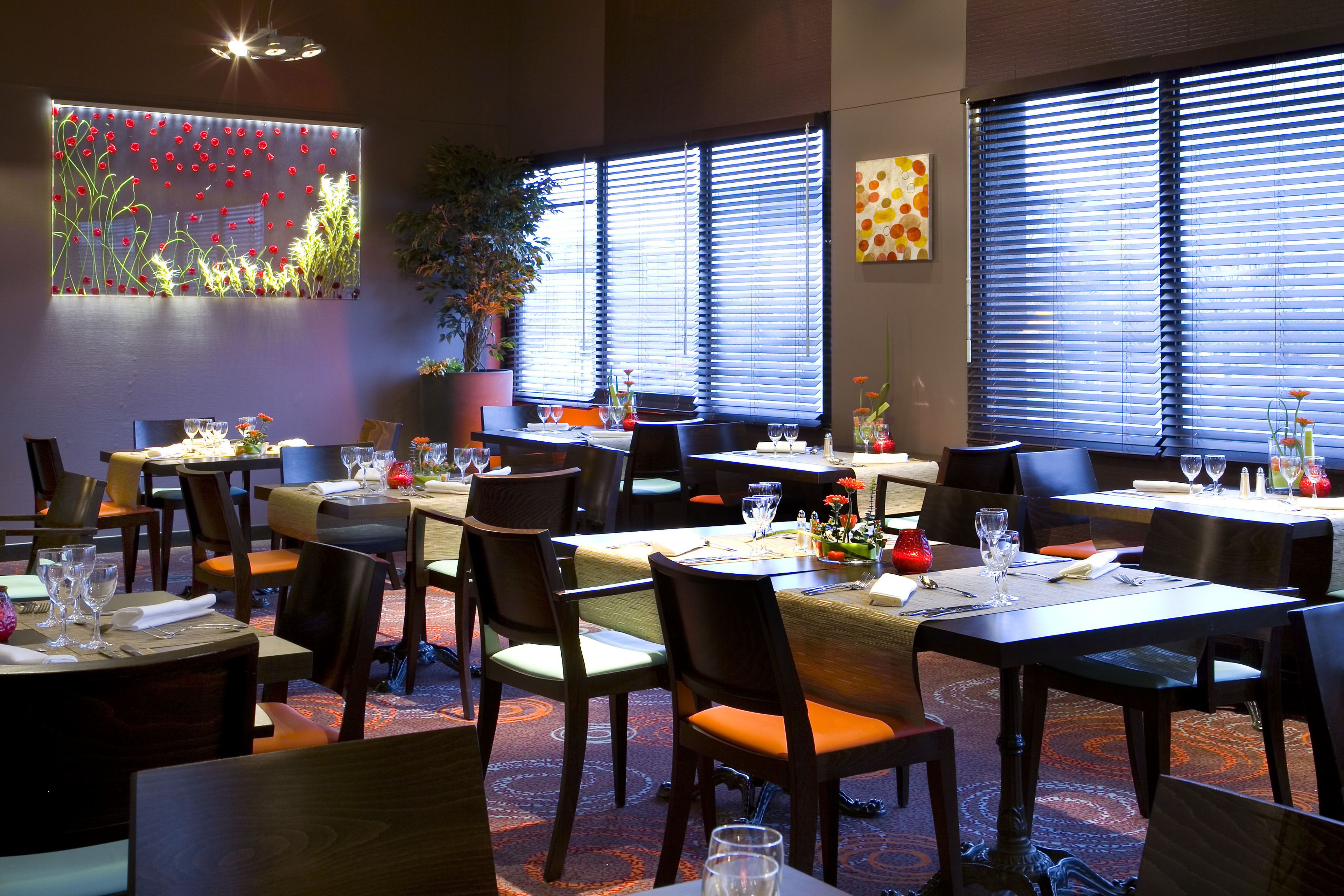 breakfast, lunch, dinner served; french cuisine