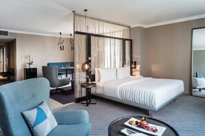 Urban, Junior Room, 1 King Bed with Sofa bed | Premium bedding, minibar, in-room safe, desk - Le Méridien Hamburg (Hamburg)
