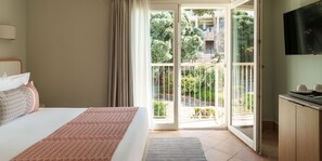 1 habitación, minibar y caja de seguridad en la habitación 