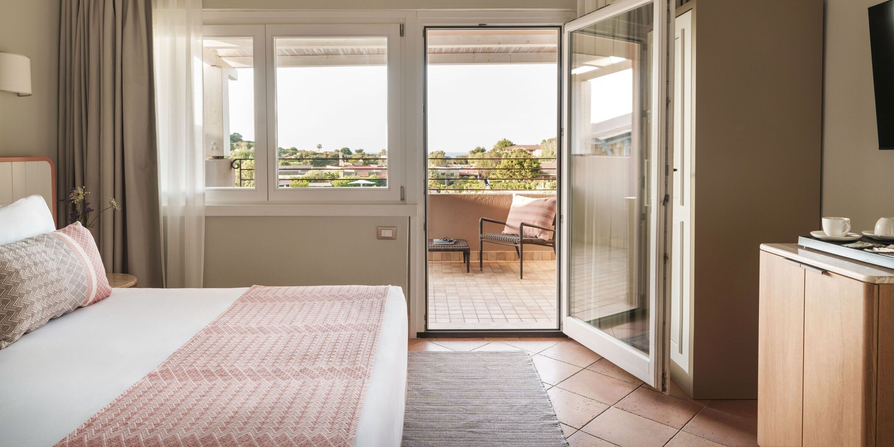 Classic Balcony Room
