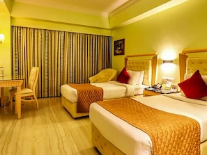 Executive Room, 2 Twin Beds, Non Smoking | In-room safe, desk, rollaway beds, free WiFi