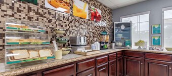 Quality Inn near SeaWorld - Lackland