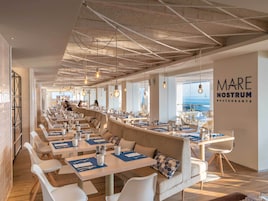 Café da manhã com buffet todos os dias mediante uma taxa
