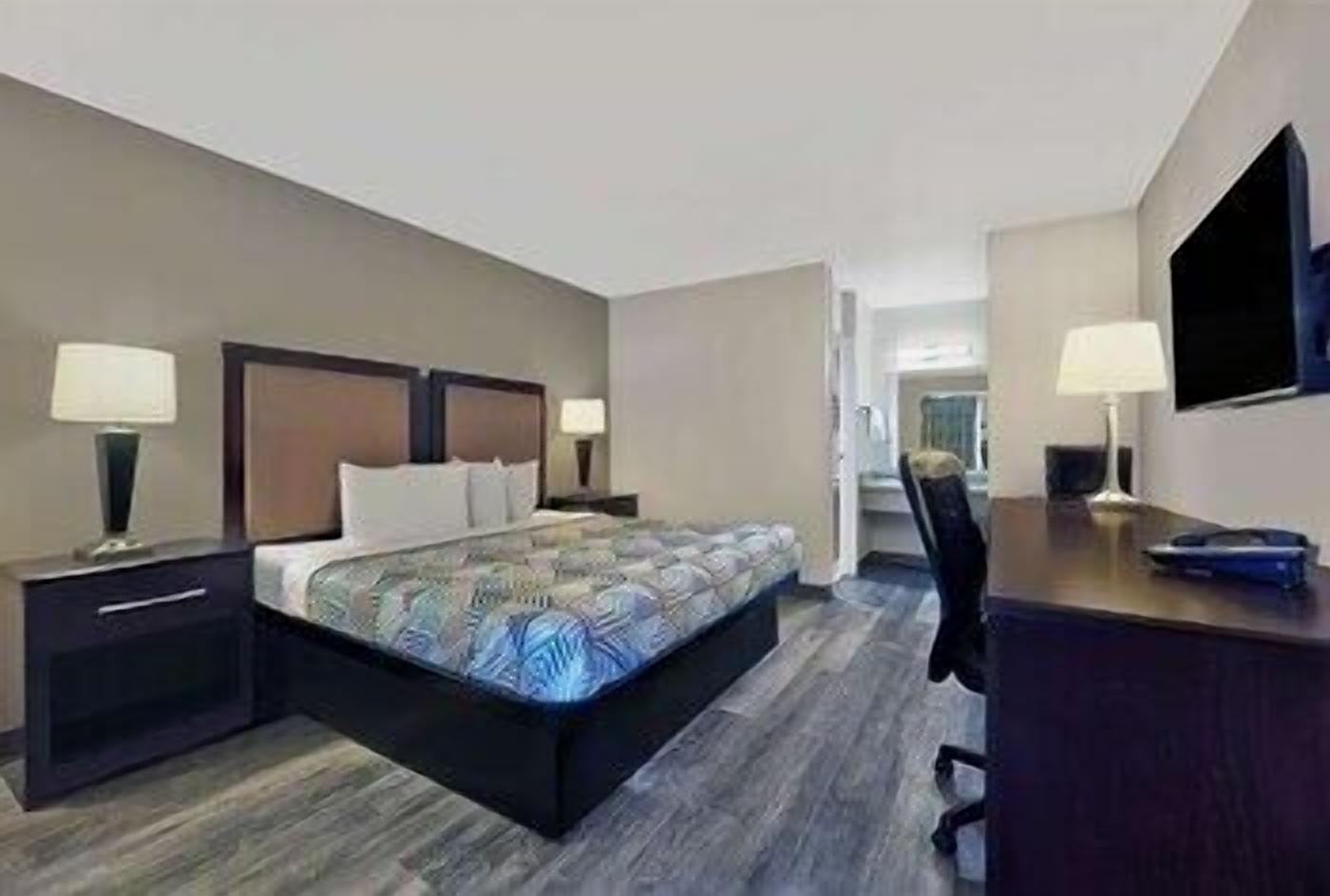 Desk, free WiFi, bed sheets