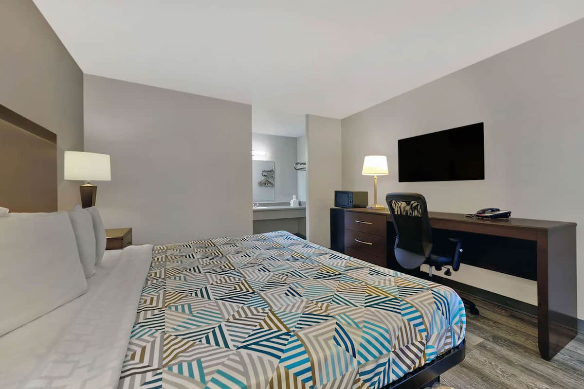 Escrivaninha, Wi-Fi de cortesia, roupa de cama