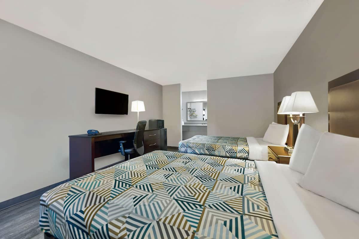 Escrivaninha, Wi-Fi de cortesia, roupa de cama