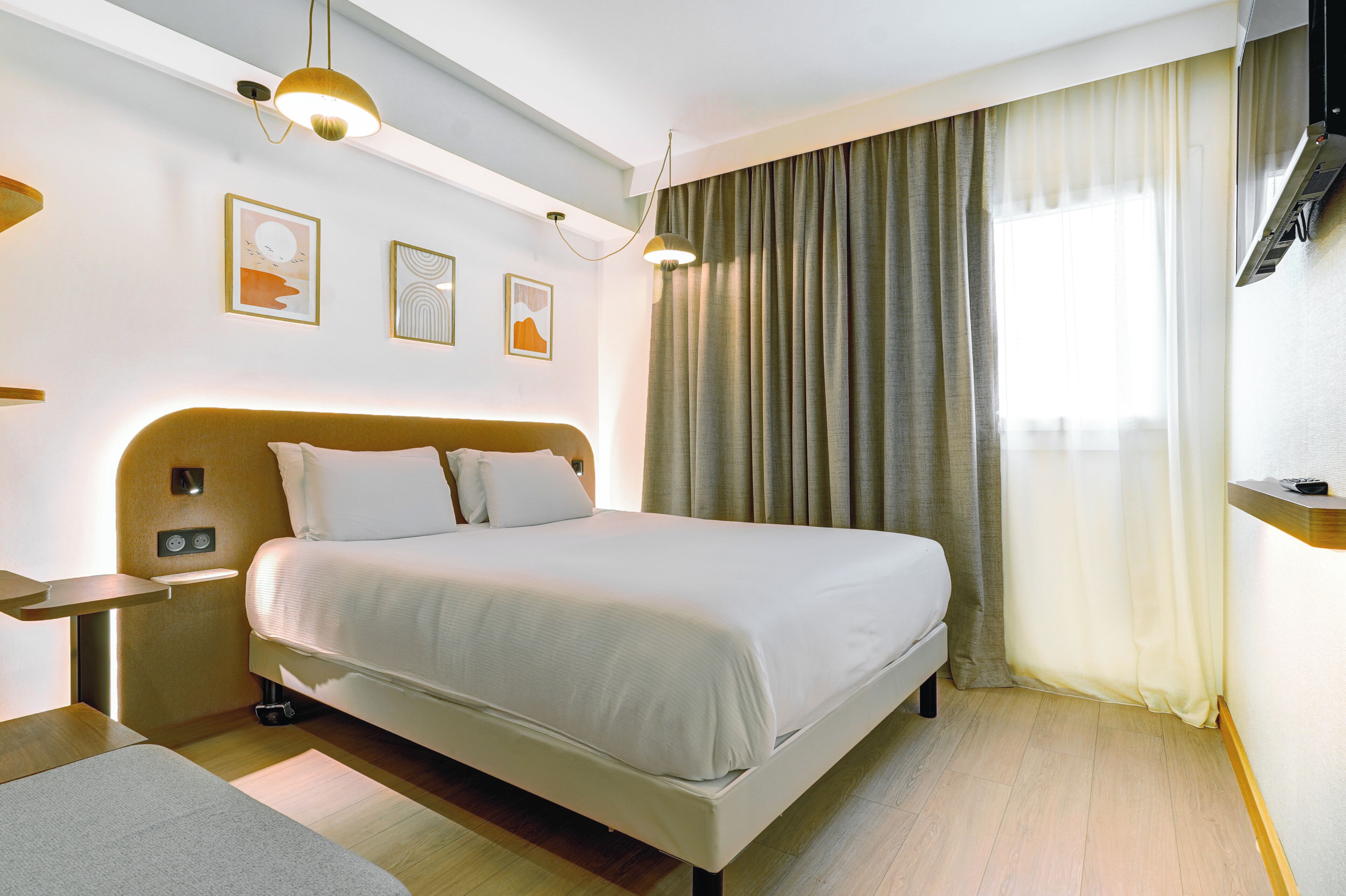 memory-foam beds, individually decorated, individually furnished, desk