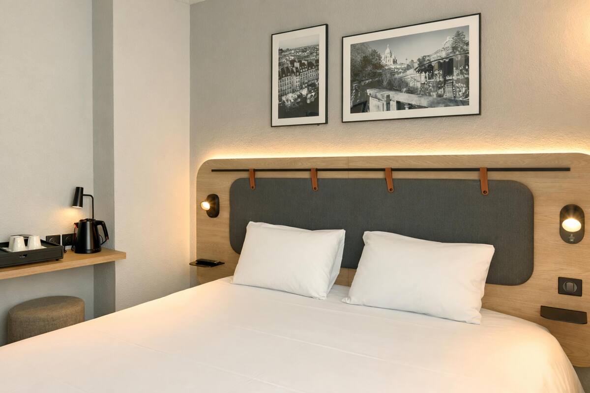 Ropa de cama de alta calidad, escritorio y cortinas blackout 
