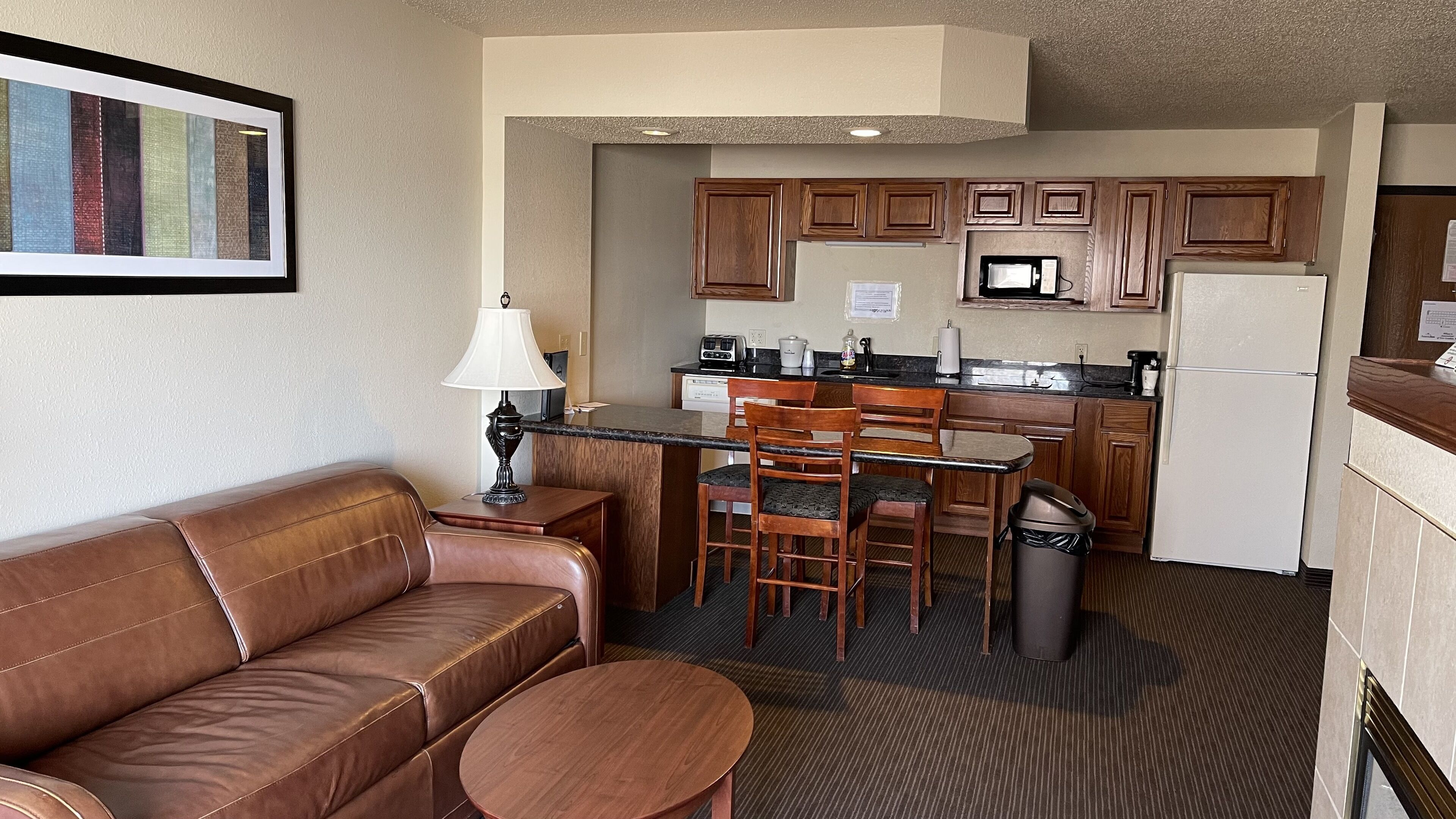 family suite, 1 king bed, non smoking, fireplace (2 room, kitchen, hot tub) | private kitchen | fridge, microwave, coffee/tea maker