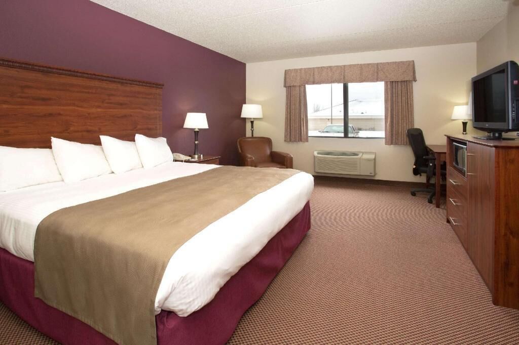 Premium bedding, desk, soundproofing, iron/ironing board
