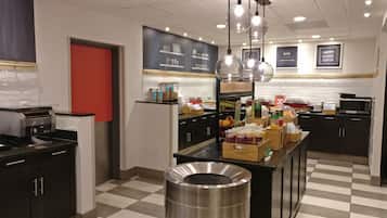 Petit déjeuner buffet compris tous les jours