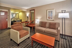 Suite, One King Bed, Non-Smoking | Minibar
