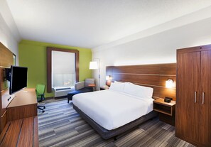 Pillowtop beds, in-room safe, desk, blackout drapes - Holiday Inn Express & Suites Houston - Memorial Park Area by IHG (Houston)