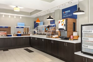 Petit déjeuner buffet compris tous les jours