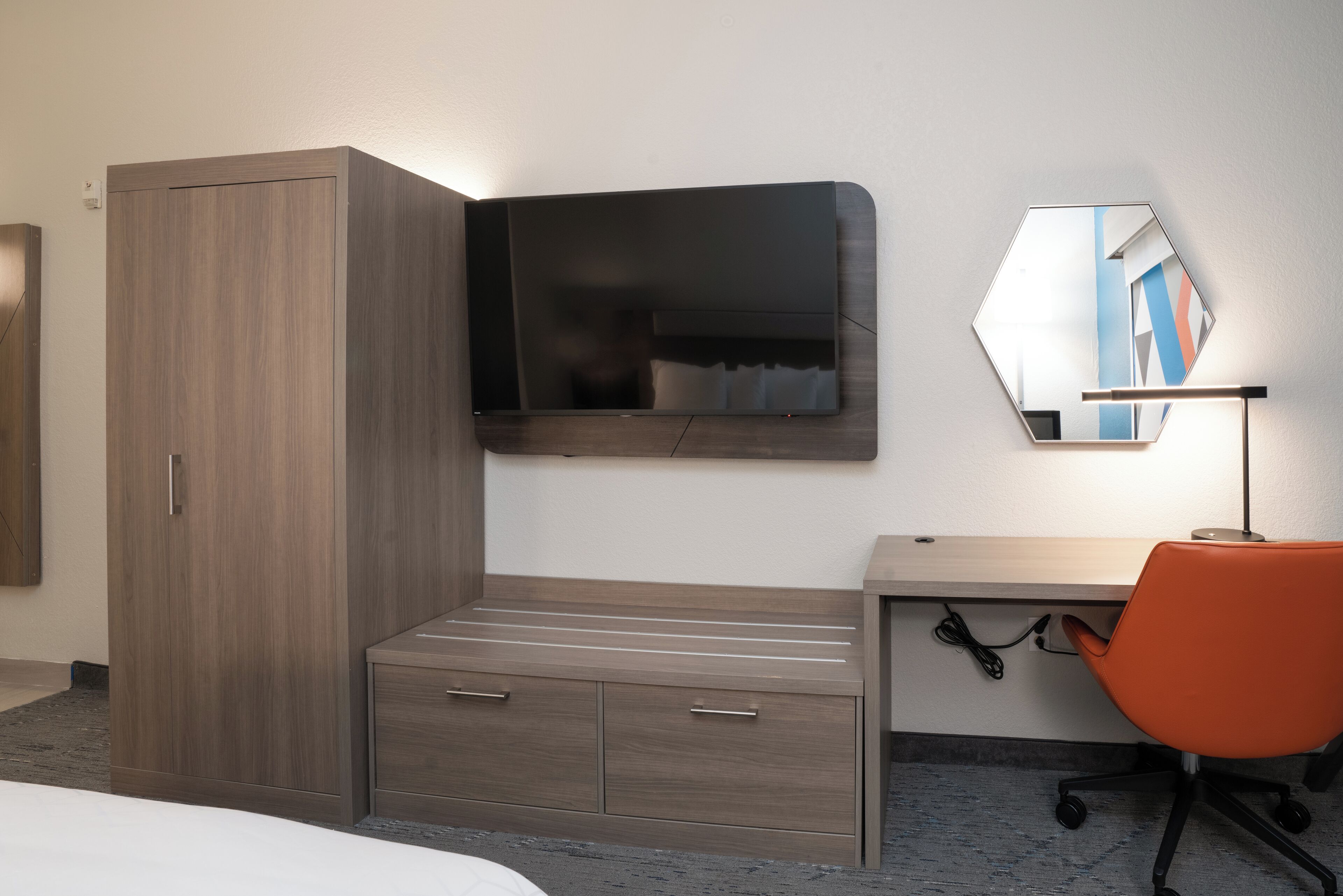 1 bedroom, in-room safe, desk, laptop workspace