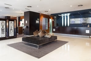 Check-in/check-out kiosk