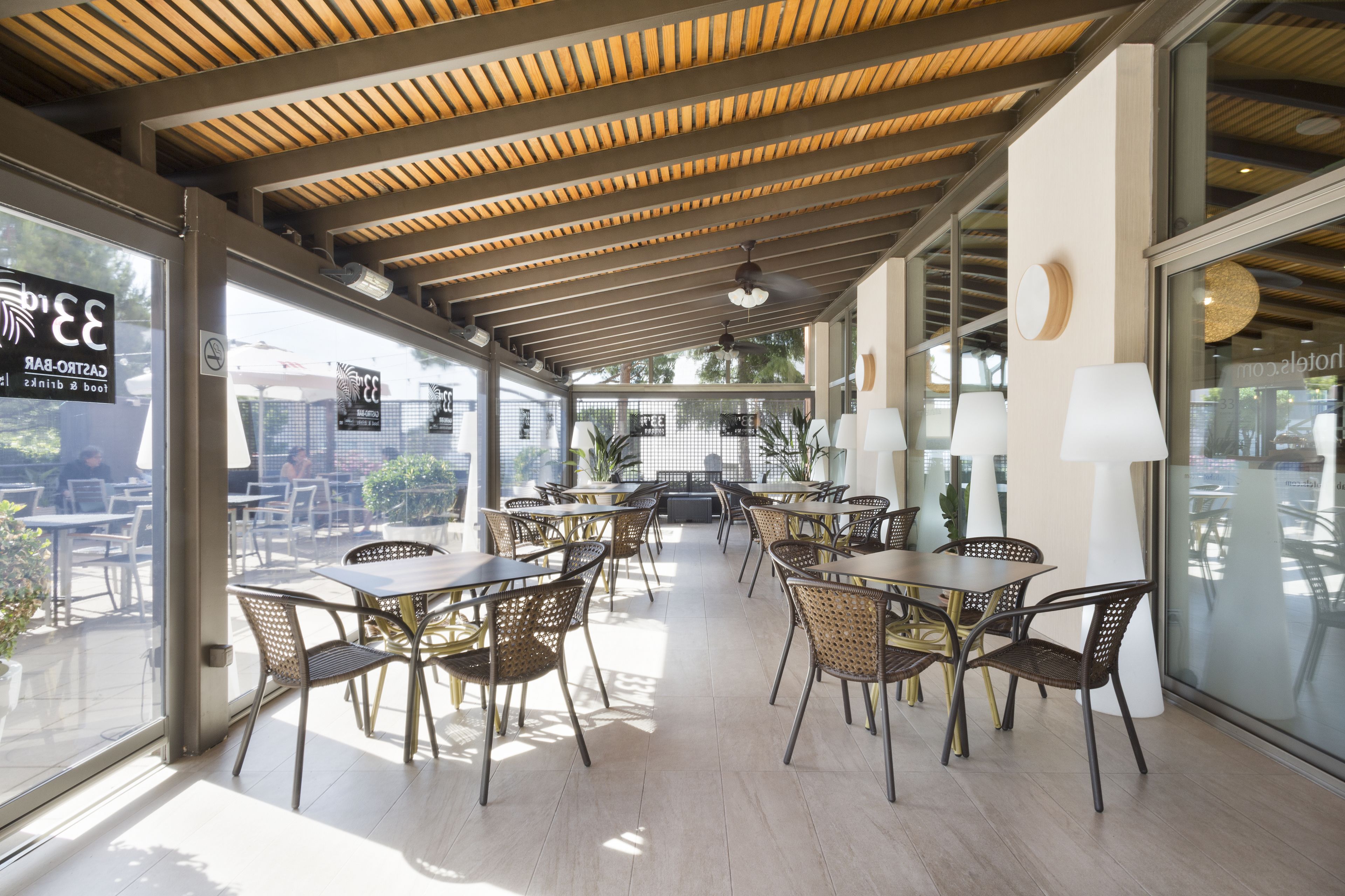 breakfast and dinner served