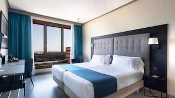 Habitación estándar (Individual) | Minibar, caja fuerte, escritorio y espacio para trabajar con un portátil