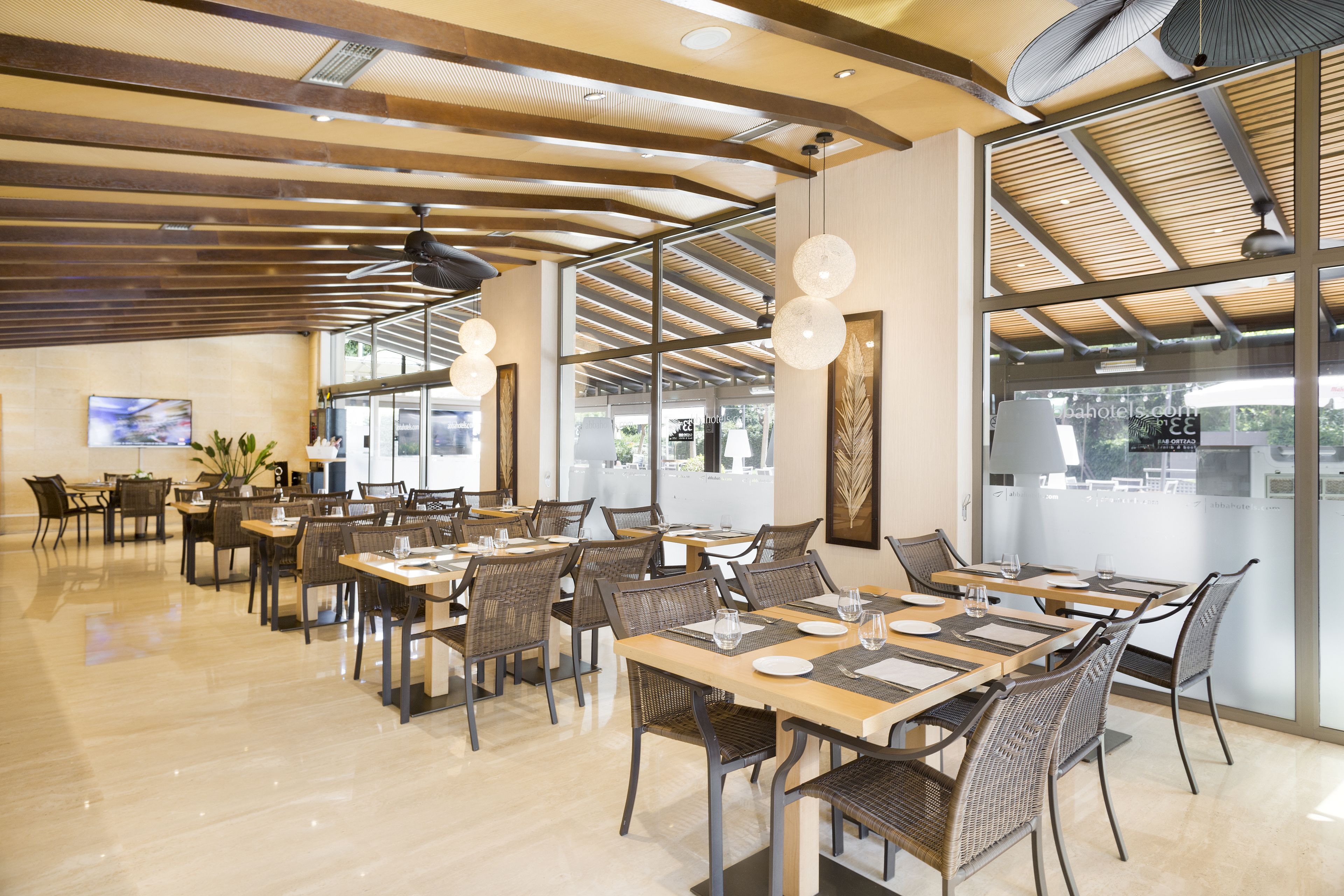 breakfast and dinner served