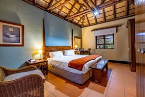 Classic Room | 1 bedroom, minibar, in-room safe, individually decorated