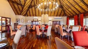 Breakfast, lunch, dinner served; African cuisine - Pestana Kruger Lodge (Nkomazi)