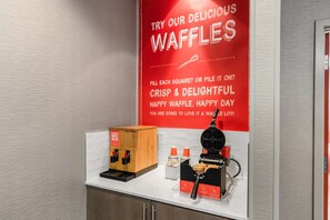 Free daily continental breakfast 
