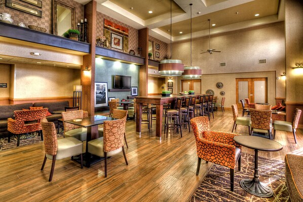 Reception - Hampton Inn & Suites Kalamazoo - Oshtemo (Kalamazoo)