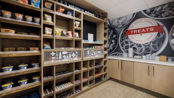 Snack bar