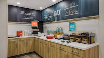 Free daily buffet breakfast