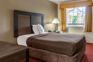 Desk, blackout drapes, free WiFi, bed sheets