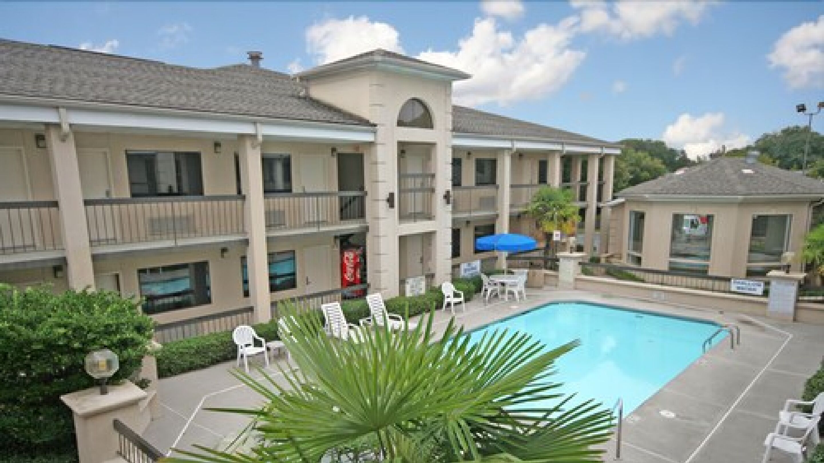 Área de parrillas y picnic