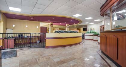 Suburban Studios Florence I-95