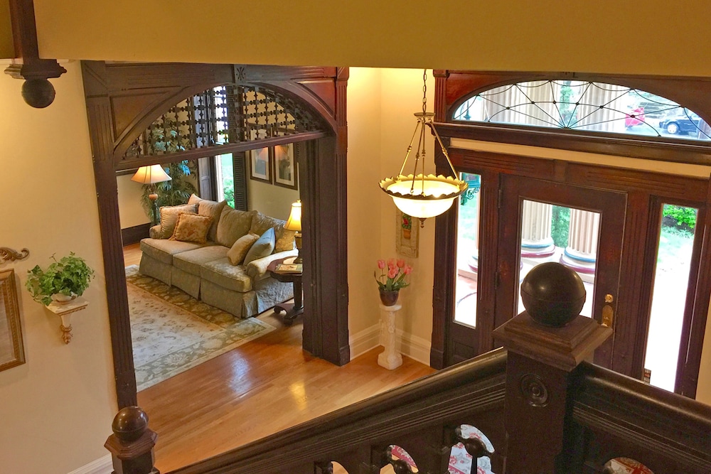 Lyndon House Bed & Breakfast by null