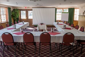 Meeting facility - Jiminy Peak Mountain Resort (Hancock)