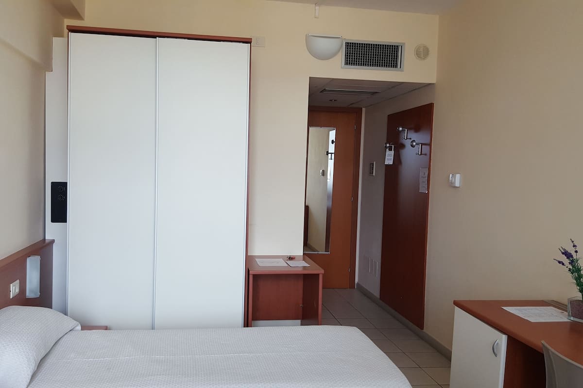 1 bedroom, minibar, in-room safe, desk