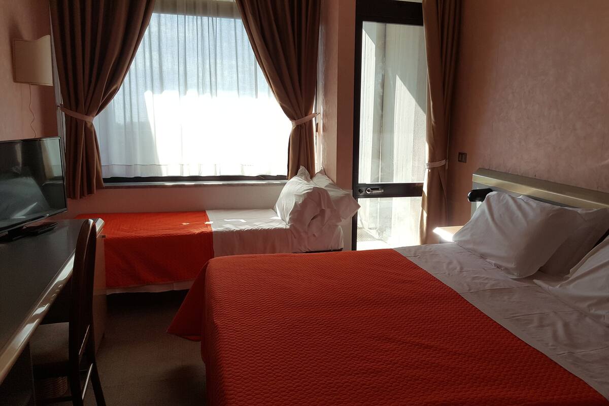 Superior Triple Room | 1 bedroom, minibar, in-room safe, desk