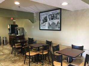 包含每日外带式早餐