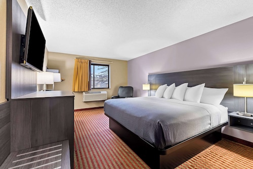 Super 8 by Wyndham Amsterdam