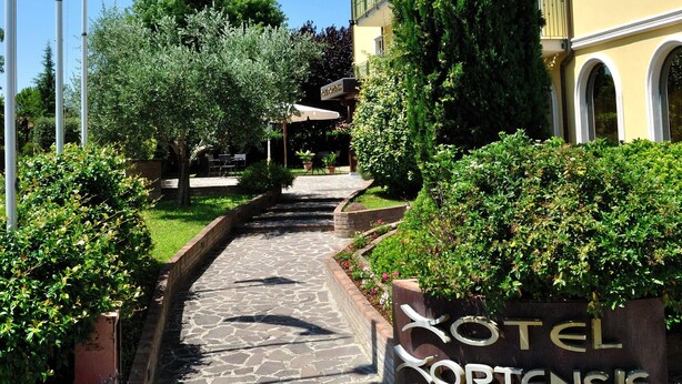 Unclassified image, 1 of 100, button - PHI Hotel Hortensis (Cannara)