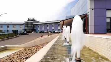 Estacionamiento (EUR 10 por día)