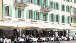 Unclassified image, 4 of 25, button - Centrale (Riva del Garda)