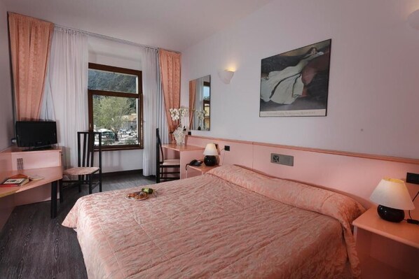 In-room safe, blackout curtains, free cots/infant beds, bed sheets